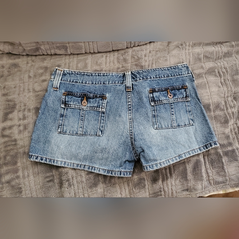 L.e.i DENIMN Jean Shorts Y2K in Jr Size 9 - Picture 3 of 14